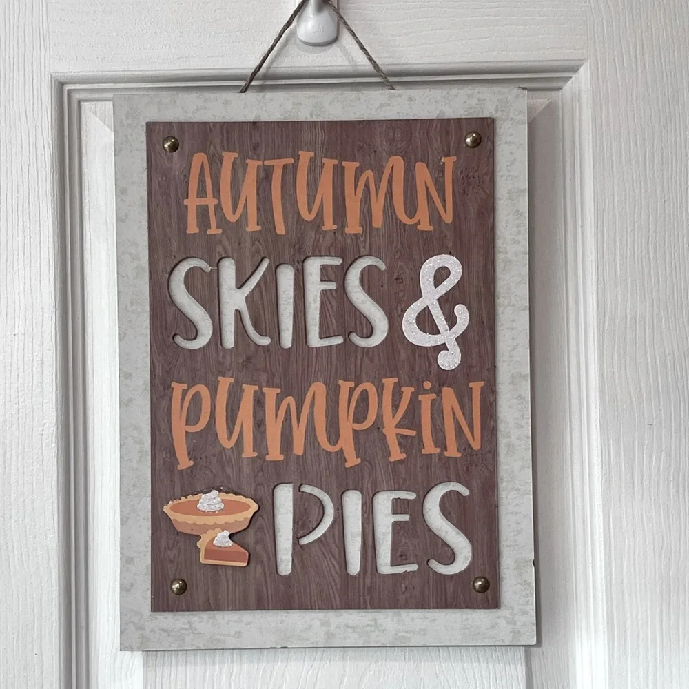 🆕 Autumn Skies & Pumpkin Pies Farmhouse Wood Sign Seasonal Harvest Holiday Decor